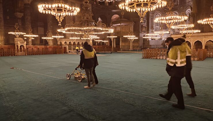 Ayasofya Restorasyonunda İş Makinesi Kullanımı için Özel Zemin Hazırlandı
