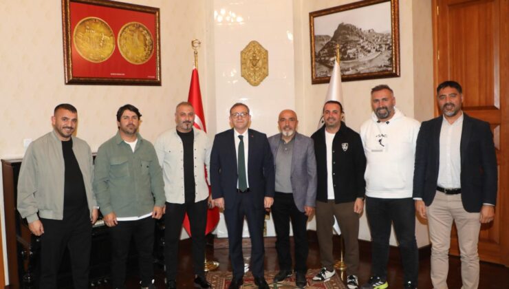 Kars Valisi Ziya Polat, Sarıkamış Kayak ve Snowboard Eğiticileri Derneği Heyetini Kabul Etti