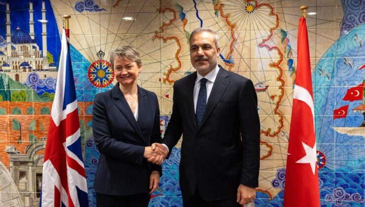 Bakan Fidan, Brüksel’de İngiliz Mevkidaşı Cooper ile Görüştü: Gündem Gazze, Ukrayna ve Bölgesel Krizler