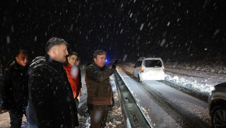 Erzincan Valisi Hamza Aydoğdu, Karla Mücadele Çalışmalarını Yerinde İnceledi