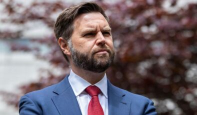 ABD Başkan Yardımcısı Vance’ten İran Açıklaması: “Top Tahran’ın Sahasında”