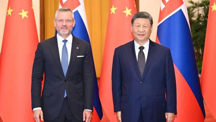Çin Devlet Başkanı Şi Ve Slovakya Cumhurbaşkanı Pellegrini Pekin’de Bir Araya Geldi