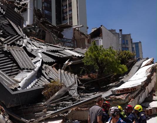 Kolombiya’da 7,4 Büyüklüğünde Deprem: Can Kaybı 132’ye Yükseldi