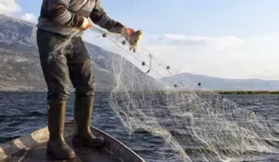 Balıkçılar Yeni Sezon İçin Hazırlıklarını Tamamladı: 1500 Tekne Denize Açılıyor